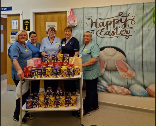 Vale of Leven fracture clinic staff with Easter Eggs